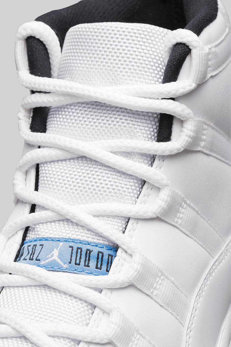Air Jordan 11 Retro 'Legend Blue'
