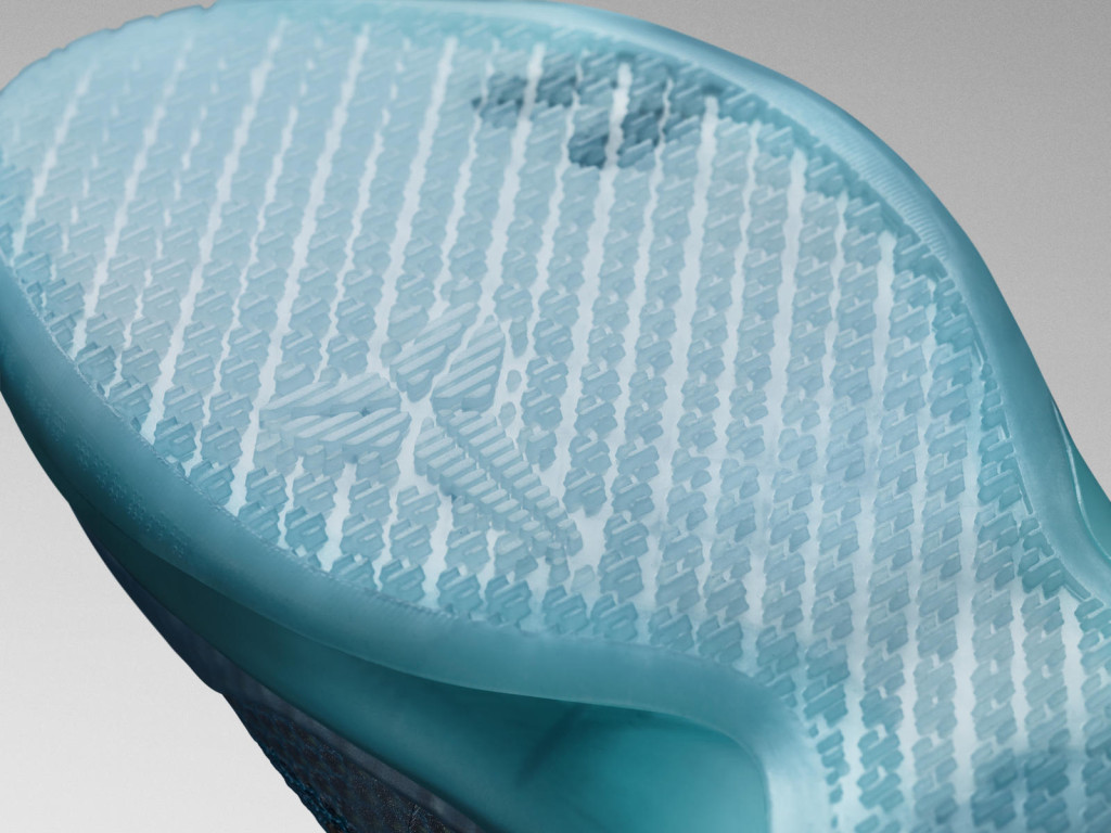 SP15_YA_Product_GLB_Kobe_D2_base_f1_native_1600