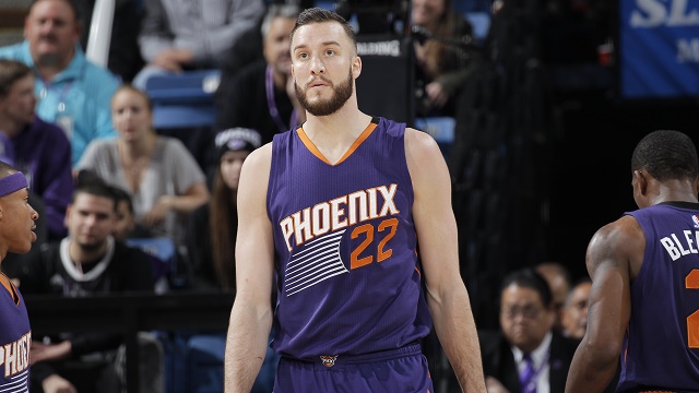 Miles Plumlee / Suns