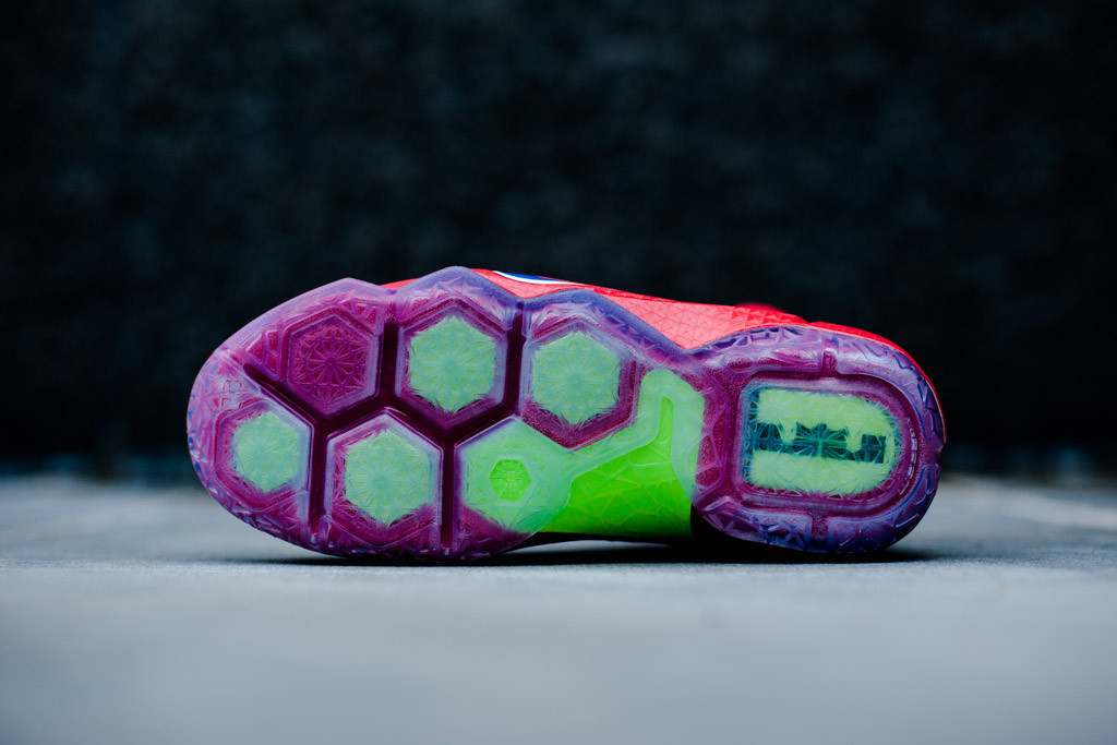 lebron 12 superman