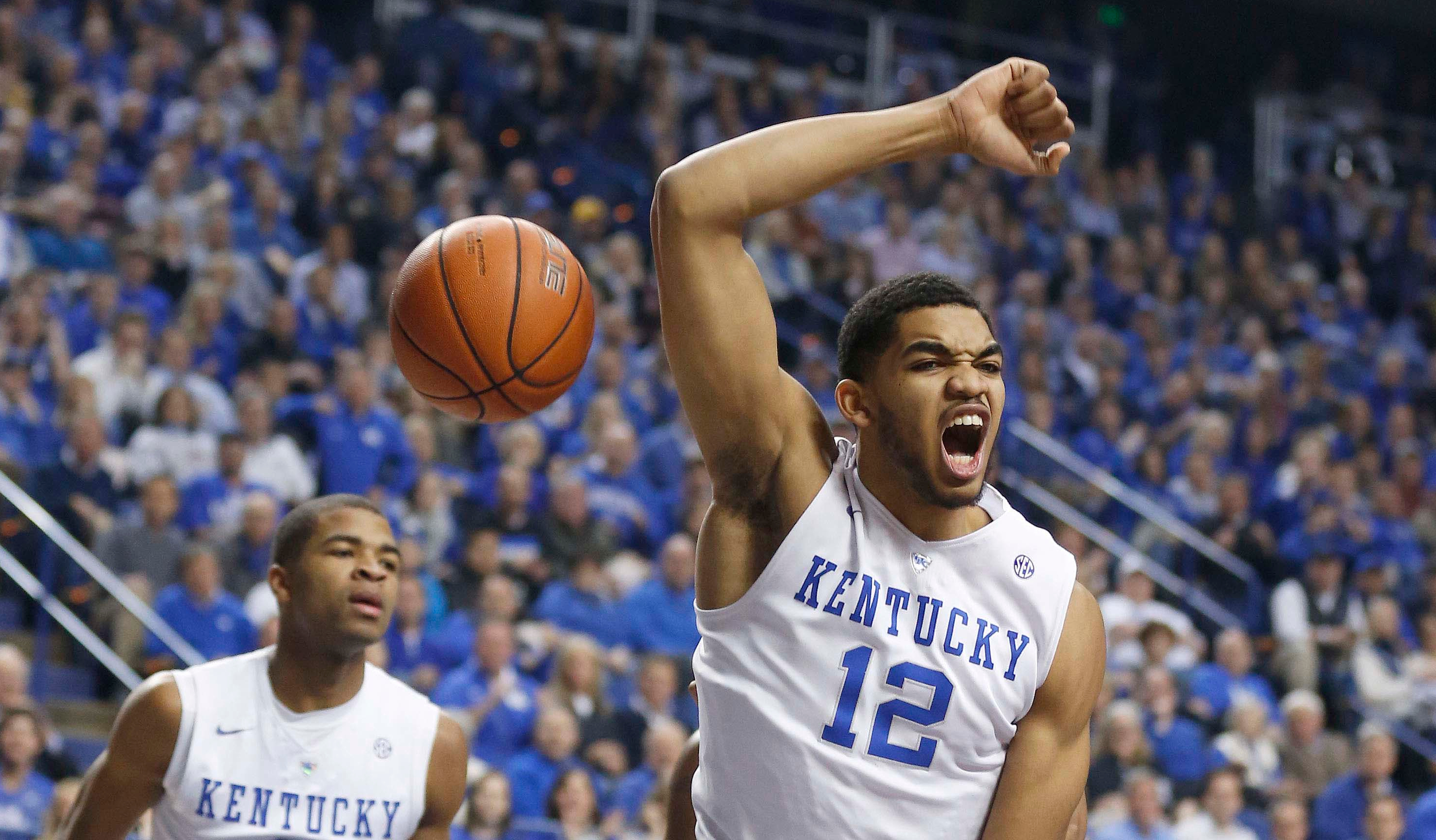 Kentucky Wildcats forward Karl-Anthony Towns (12)