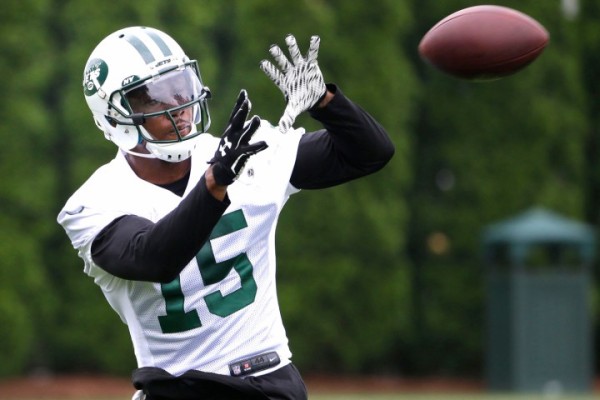 New York Jets' Brandon Marshall catches a pass during an NFL football organized team activity in Florham Park, N.J., Wednesday, May 27, 2015. (AP Photo/Seth Wenig)