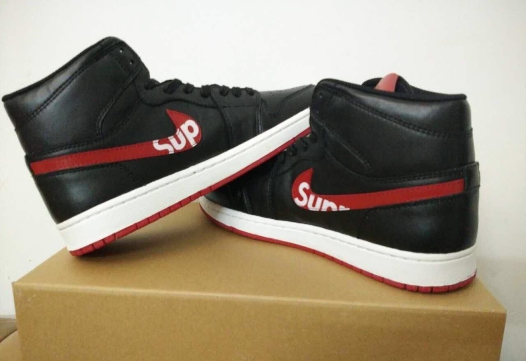 supreme-x-air-jordan-1-first-look-2