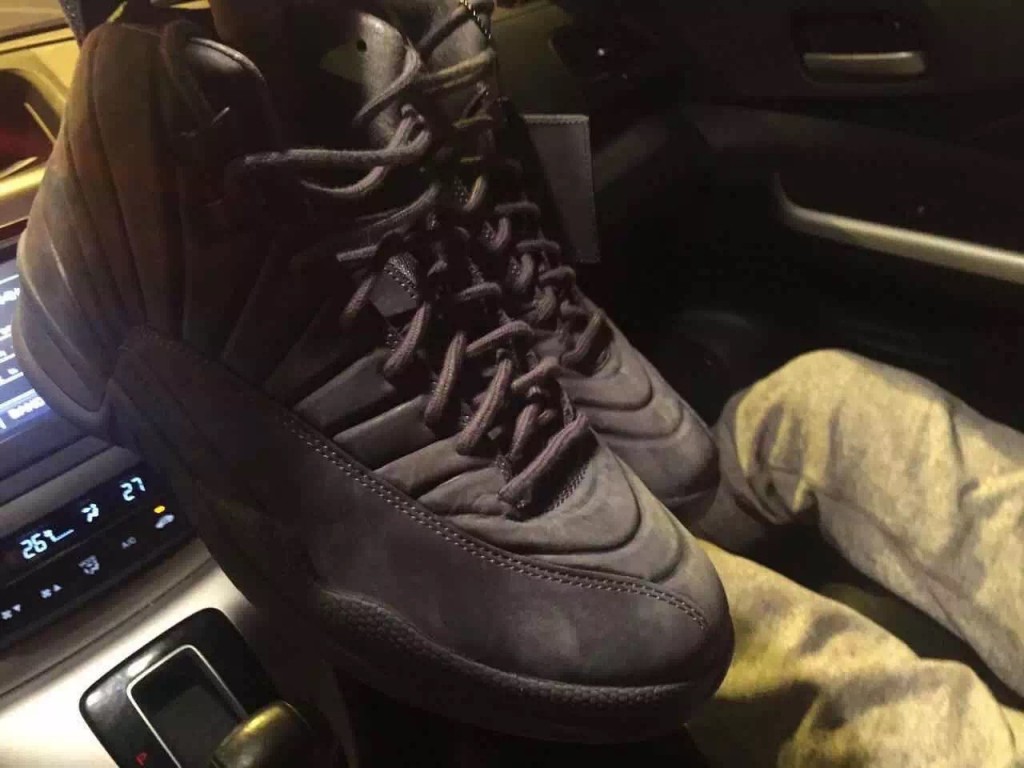 psny-air-jordan-12-black-1 (1)