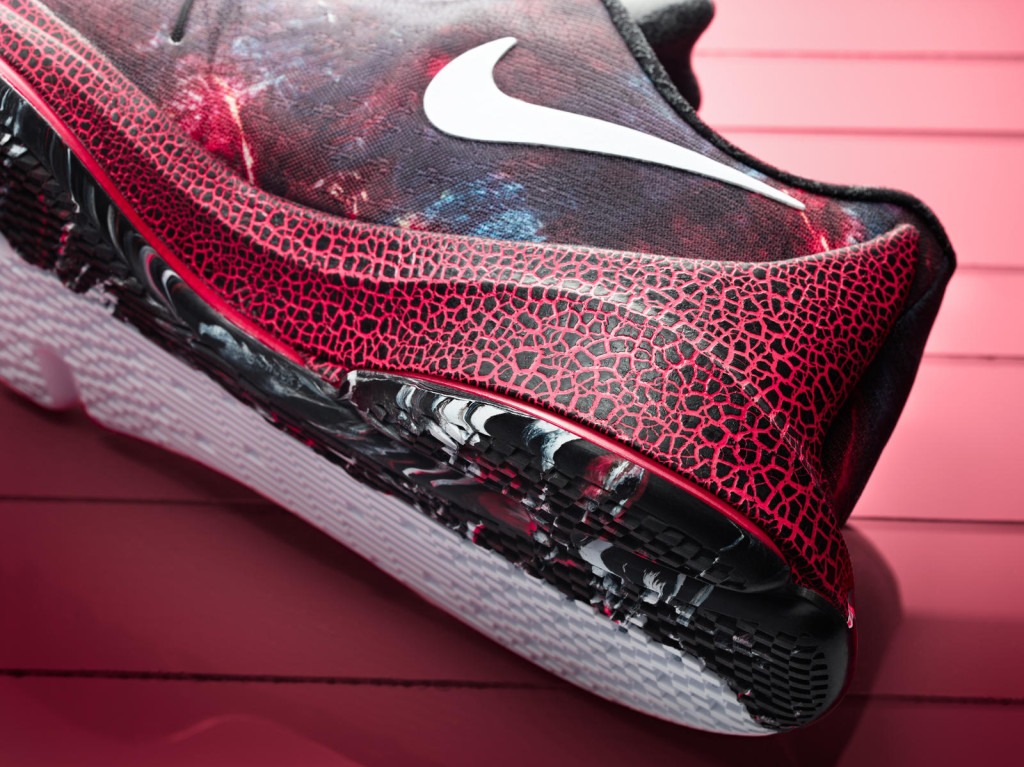 15-600_Nike_Holiday_KD_7_Detail_A-01_native_1600