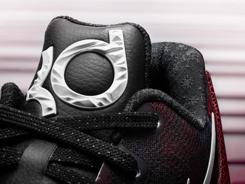 15-600_Nike_Holiday_KD_7_Detail_B-01_native_1600
