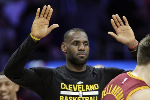 Tony Dejak/Associated Press
