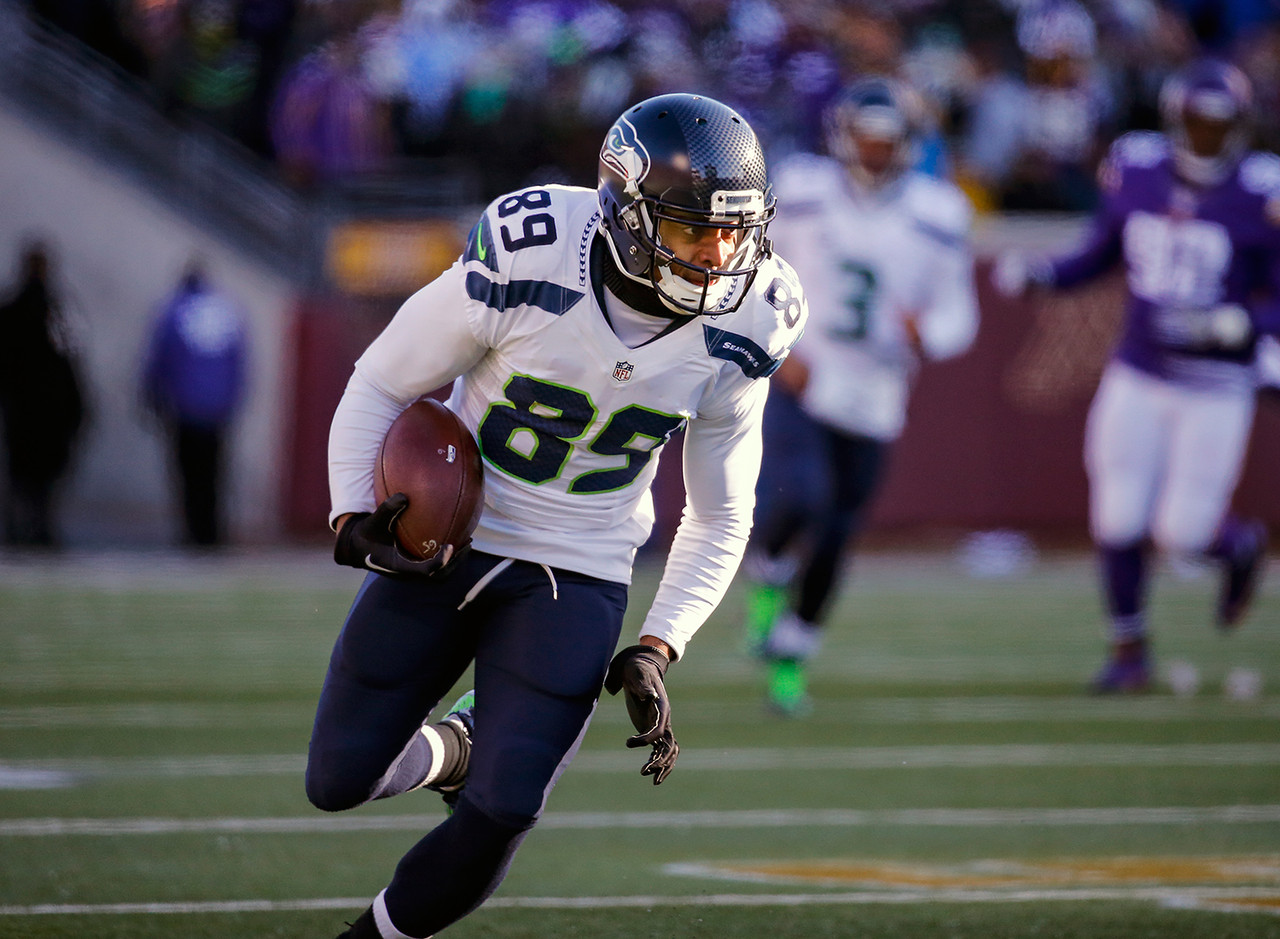 Seattle Seahawks: Doug Baldwin's career could be in jeopardy