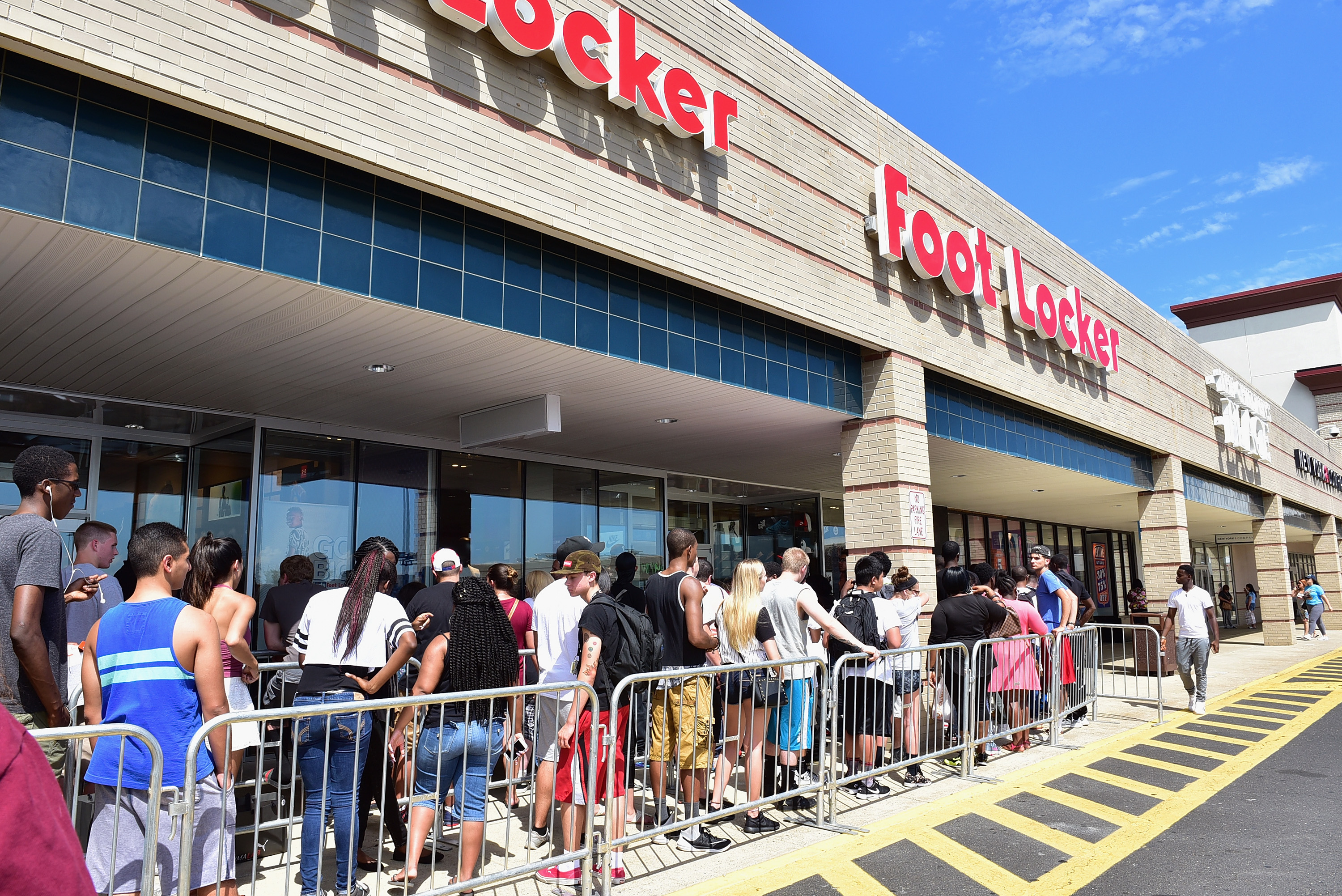 PHILADELPHIA, PA - JULY 15: Guests attend the Meek Mill Debut of Dreamchasers x PUMA Collab at New Puma Lab Powered By Foot Locker At Roosevelt Mall In Philadelphia on July 15, 2016 in Philadelphia, Pennsylvania. (Photo by Lisa Lake/Getty Images for PUMA)