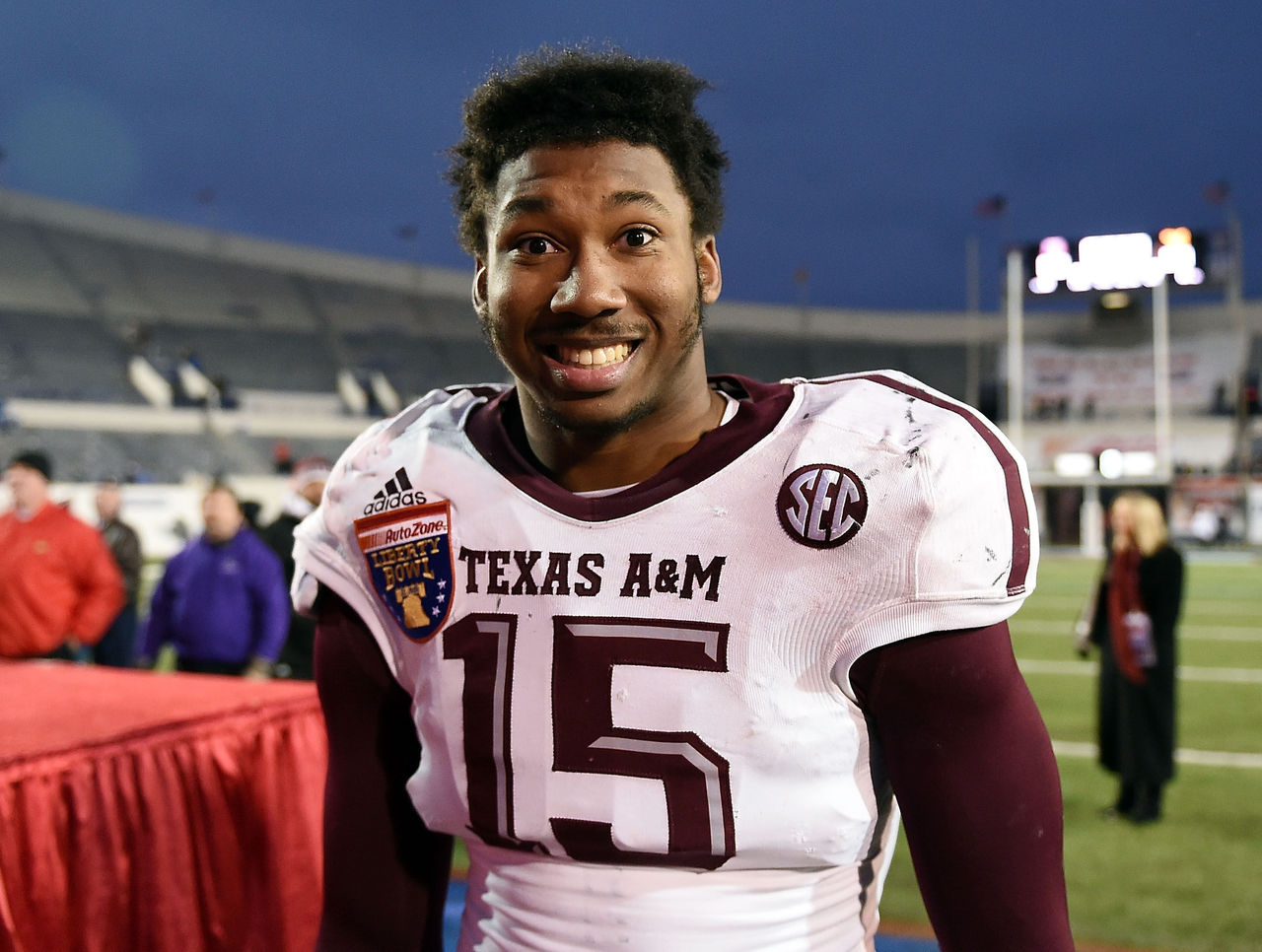 Texas A&M defensive end Myles Garrett is hoping that the Dallas Cow...