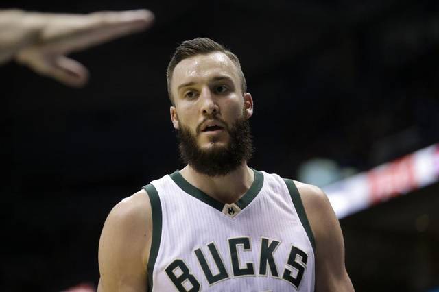 Miles Plumlee