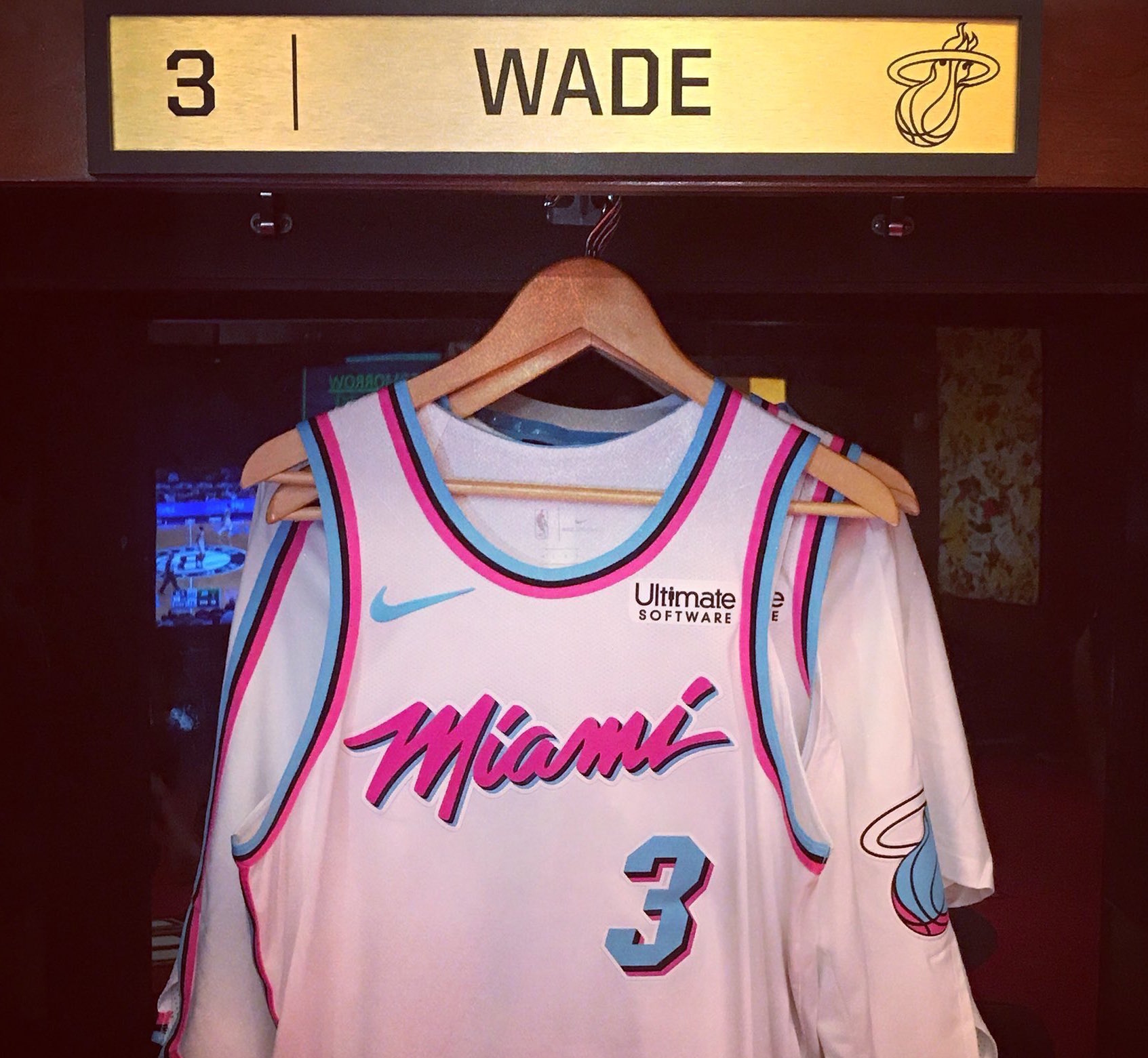 dwyane wade jersey trade